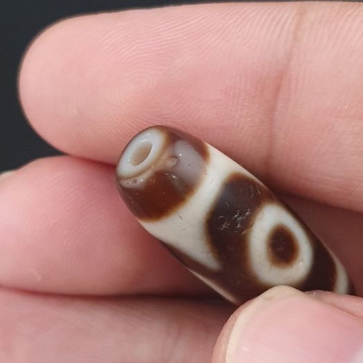 Antique 2 Eyes Himalayan Tibetan Agate Dzi Bead Amulet 29.6mm