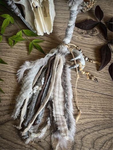 Dreadwraps / Hairwraps Fantasy White Grey Hairwrap Dreadwrap with a Pyrography Bead Antler and Trinkets Cosplay