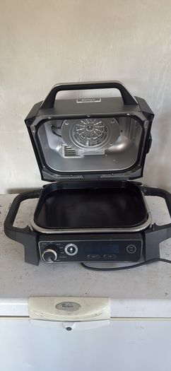New Ninja Wood fire BBQ Grill & Smoker  Extras Included