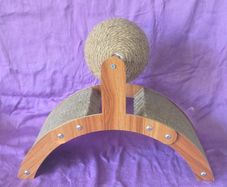Cats Scratcher
