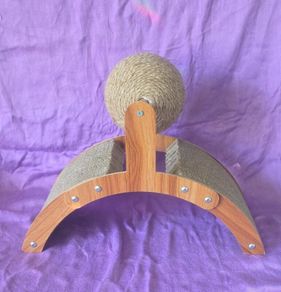 Cats Scratcher