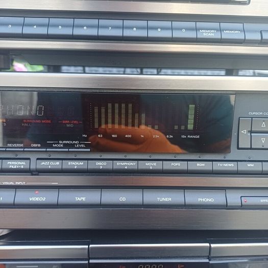 Sony's Liberty LBT-D System highly sought-after System including the matching Turntable in great condition