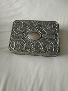 Jewellery box.
