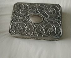 Jewellery box.