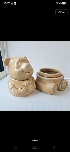 Vintage Disney Winnie the Pooh ceramic honey pot cookie jar 1988