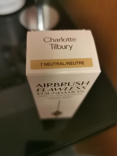 Charlotte Tilbury Airbrush foundation