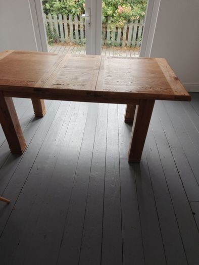 oak veneer extending dining table