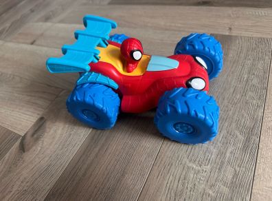 spiderman car