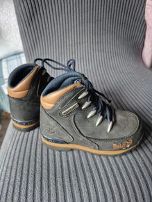 Kids boots