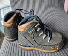 Kids boots