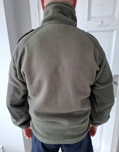 Army khaki green  Fleece. French Army Surplus. Size L