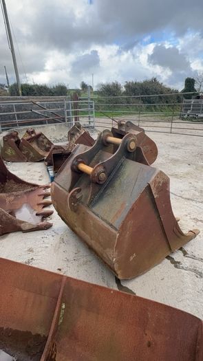 digger bucket