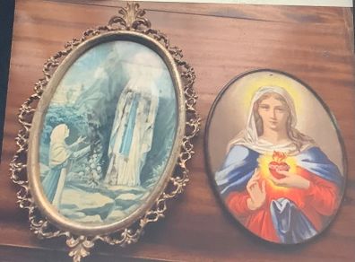 2 Holy Pictures