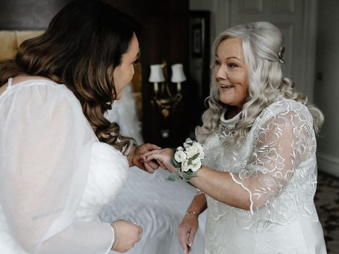 mother of the bride /groom