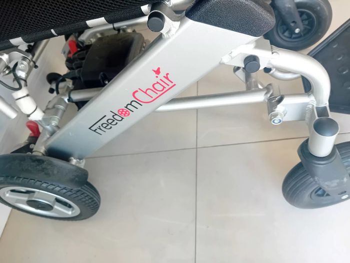 Freedom Electronic Chair