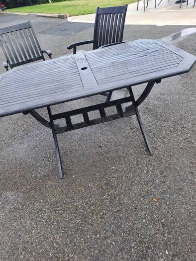garden table and 2 chairs