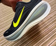 Nike vomero plus run