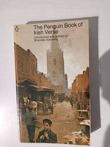 The Penguin Book of Irish Verse edited by Brendan Kennelly
