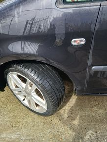 18" Alloy wheels