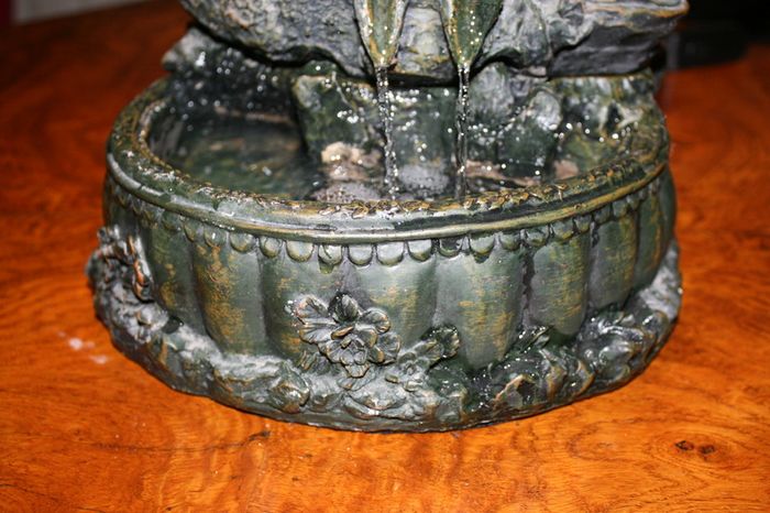 Vintage Fountain Table Lamp