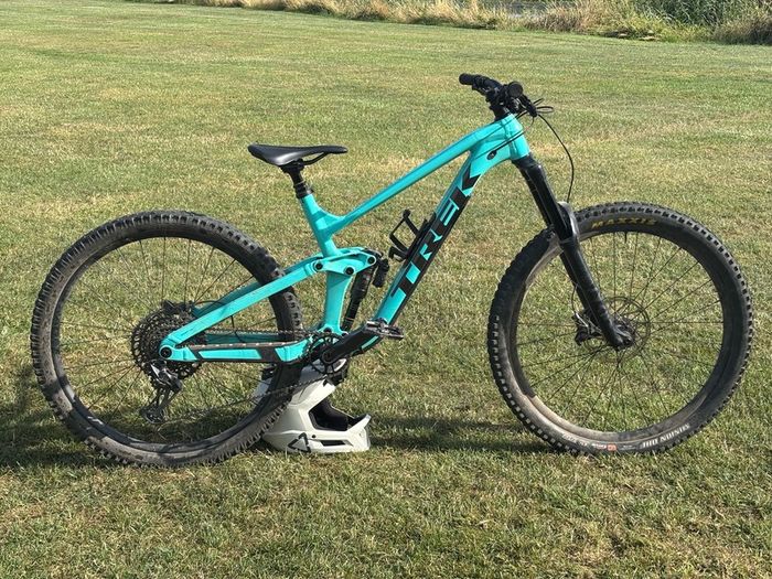 Trek Slash 8
