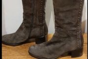Le Pepe Women's Suede knee length boots 40 7