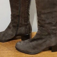 Le Pepe Women's Suede knee length boots 40 7