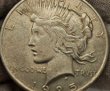 USA United States 1925 Silver Peace Dollar