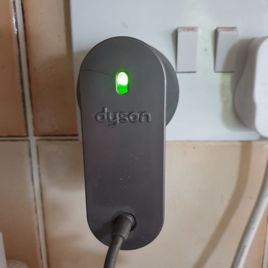 Dyson battery charger for DC models