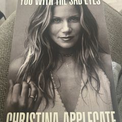 Book Christina Applegate