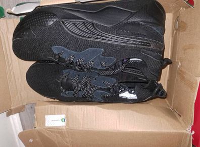 puma trainers size 9 and a half