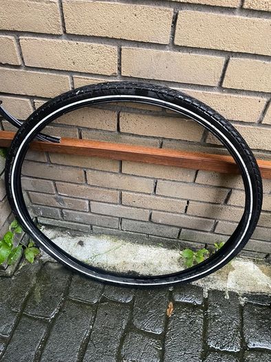 bike wheels and tyres