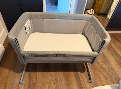 Joie Roomie Glide Beside Crib