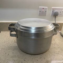 Cooking pots