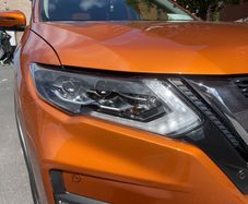 nissan x-trail headlight (right side)