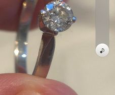 Platinum 4 Claw Diamond Ring