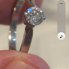 Platinum 4 Claw Diamond Ring