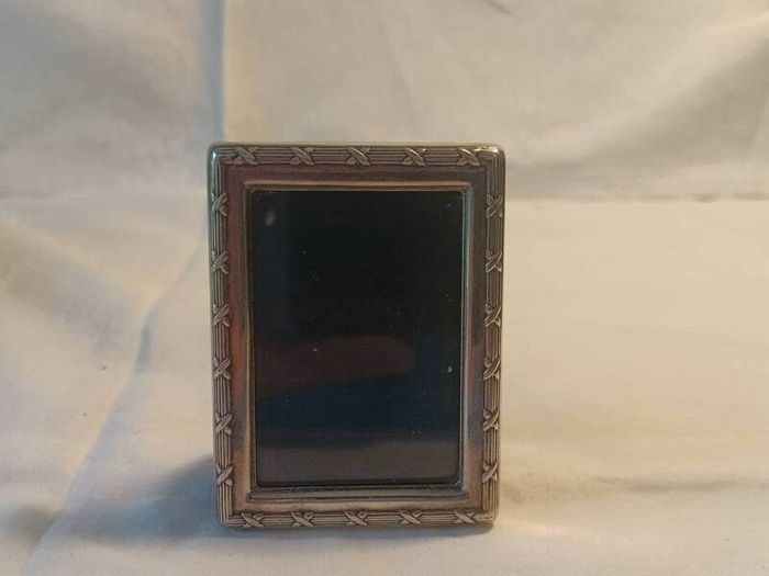 Carrs of Sheffield Sterling Silver Photo Frame