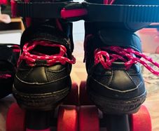 girls rollerblades