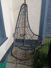 Hanging chair