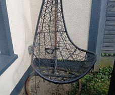 Hanging chair