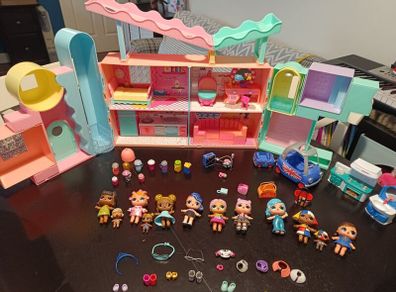 l.o.l suprise house + extra dolls and car