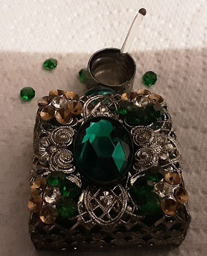 small possibly vintage collectable scent bottle
