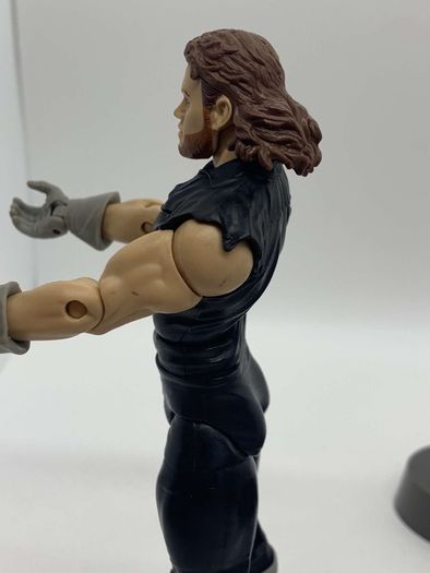wwe elite Wrestlemania 34 The Undertaker with entrance greats clothing & stand action figure