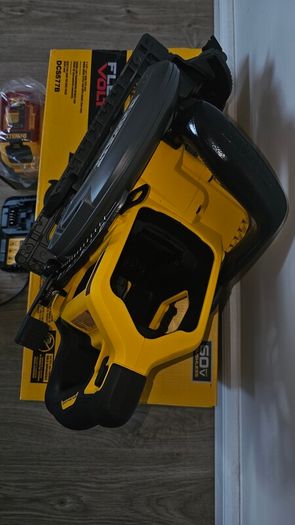 DeWalt DCS577, 6Ah 54v/18v Flexvolt Battery & Charger