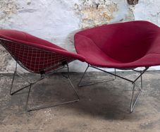 A Pair of Harry Bertoia for Knoll Model 422 Large Diamond Chairs
