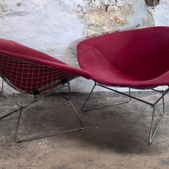 A Pair of Harry Bertoia for Knoll Model 422 Large Diamond Chairs