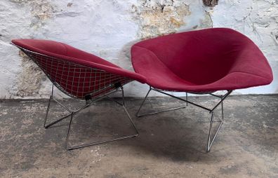 A Pair of Harry Bertoia for Knoll Model 422 Large Diamond Chairs