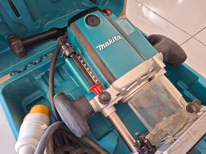 Makita RP2301FC 12mm Router 110v