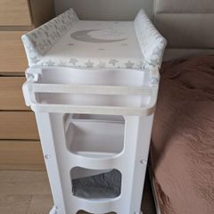 Baby changing Table